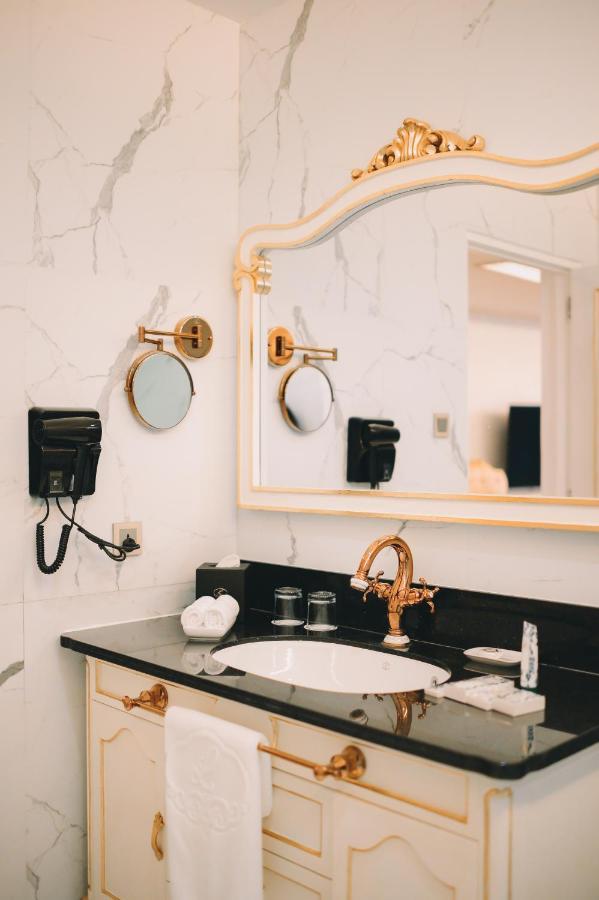 Lafaayette Luxury Suites באגויו מראה חיצוני תמונה